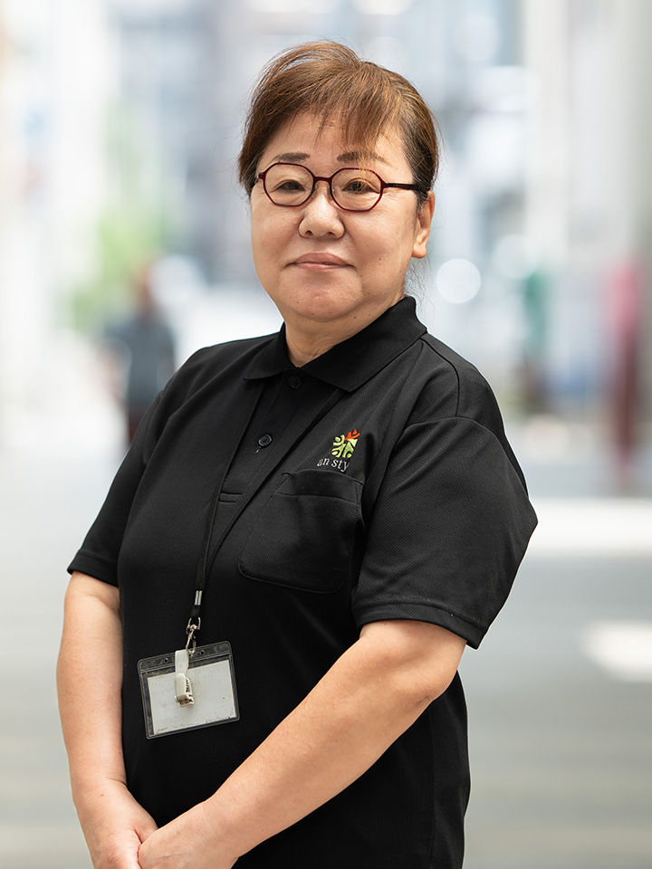 三好 さゆり Sayuri Miyoshi